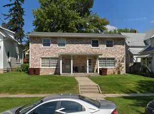 706-708 W Pleasant St, Freeport, IL 61032