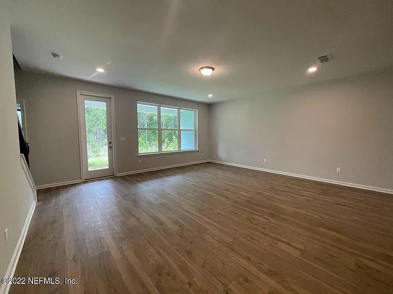 233 Charlie Way — Photo 9