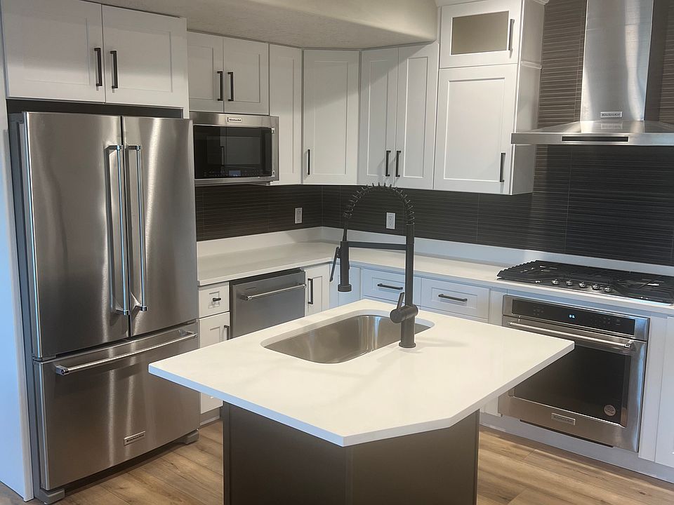 1st image of 489 W Autumn Hills Blvd