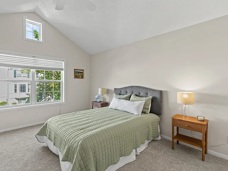 15734 Porchlight Ln — Photo 34