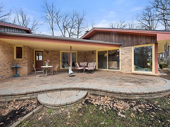 5th image of 30593 Southwoods Dr