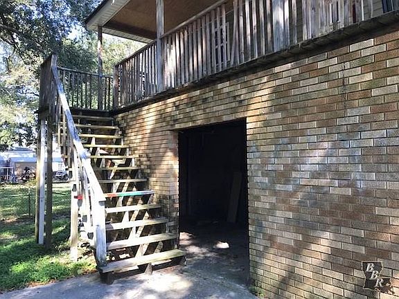 4th image of 2621 N Bayou Dr