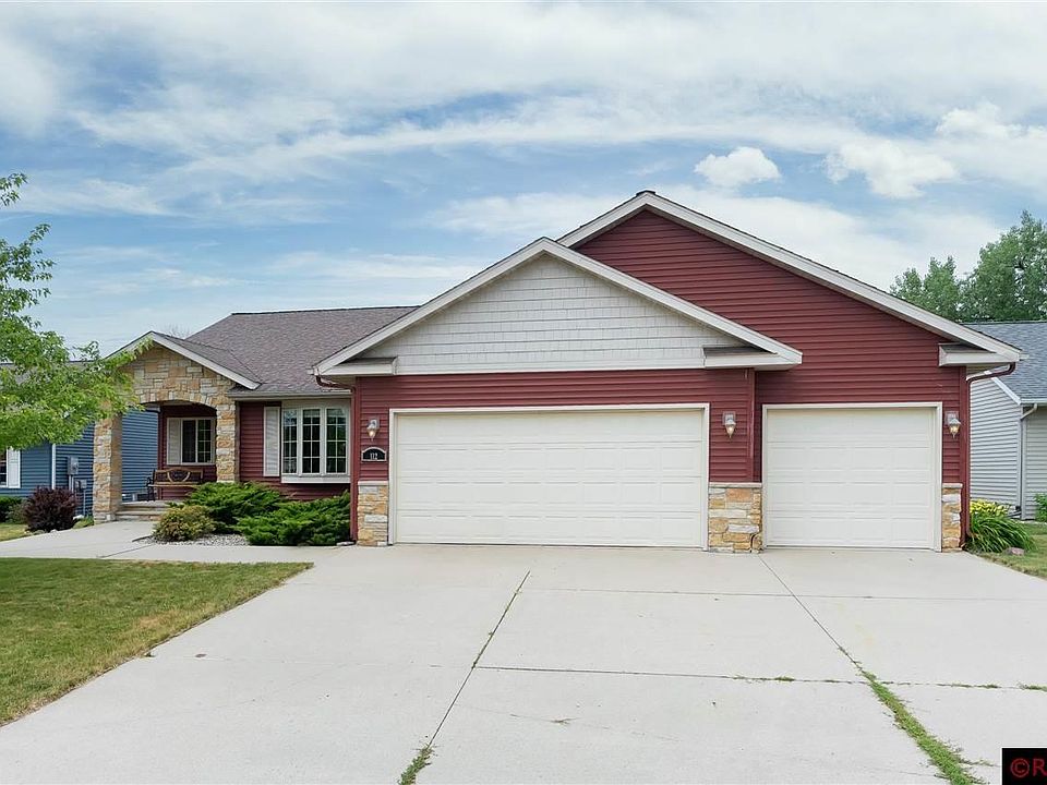 1st image of 112 Cougar Dr