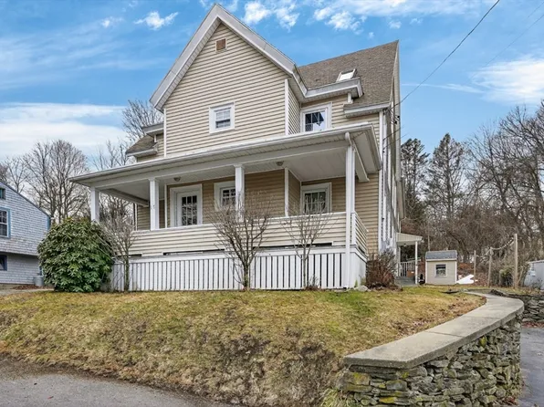 17 Mason St, Hudson, MA 01749