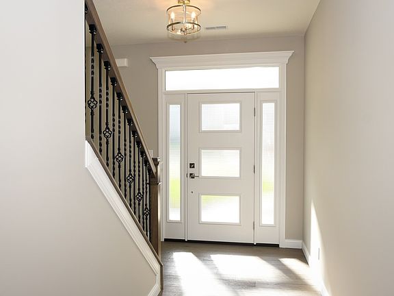 4th image of 1080 Chesapeake Pointe Dr