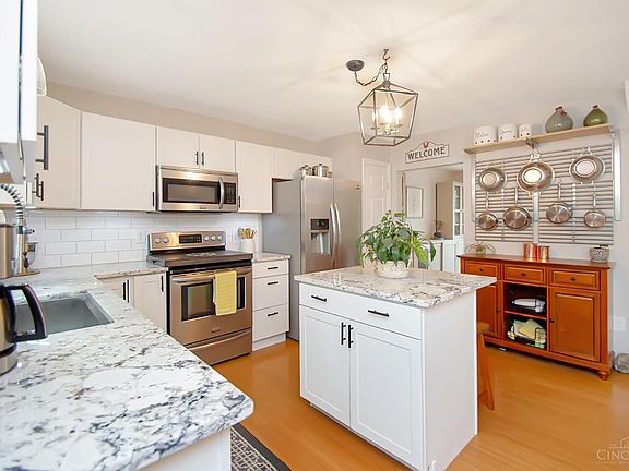 5th image of 6711 Bayberry Ct