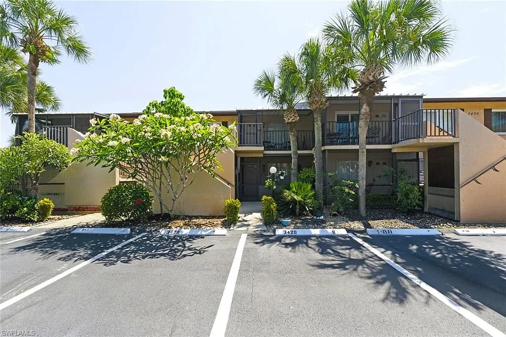 2 bed, 2.0 bath, 1246 sqft, $1,600 — Photo 1