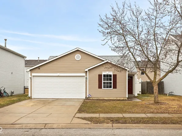 13332 N Brick Chapel Dr, Camby, IN 46113