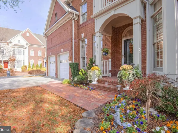 12741 Lavender Keep Cir, Fairfax, VA 22033