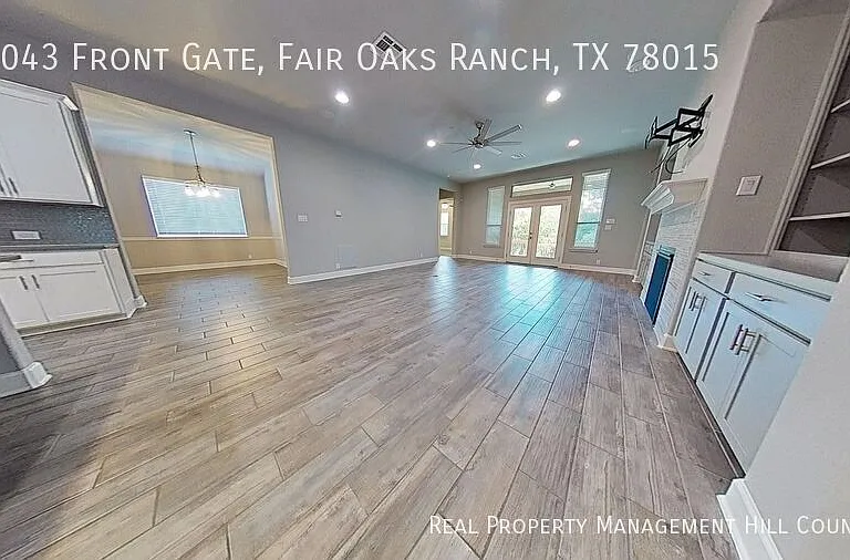 29043 Front Gate — Photo 8