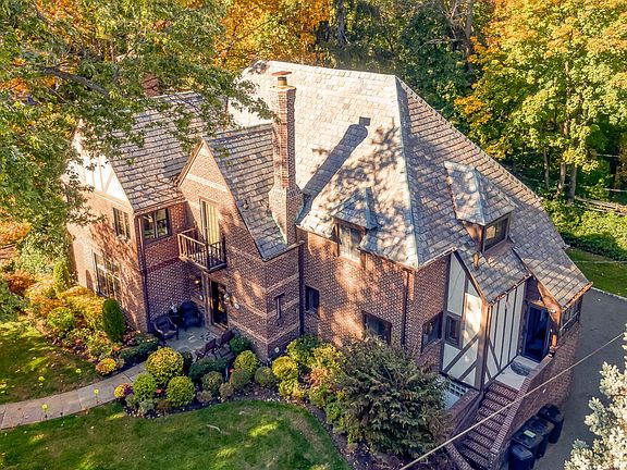 4th image of 41 Wensley Dr