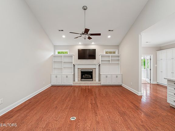 3rd image of 8761 Belle Mina Way