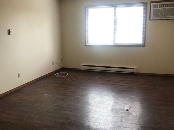 3rd image of 810-920 Benton Dr #910-32