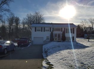3242 Rhapsody Ln, Clinton, OH 44216