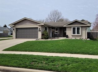 8254 57th Ave, Kenosha, WI 53142
