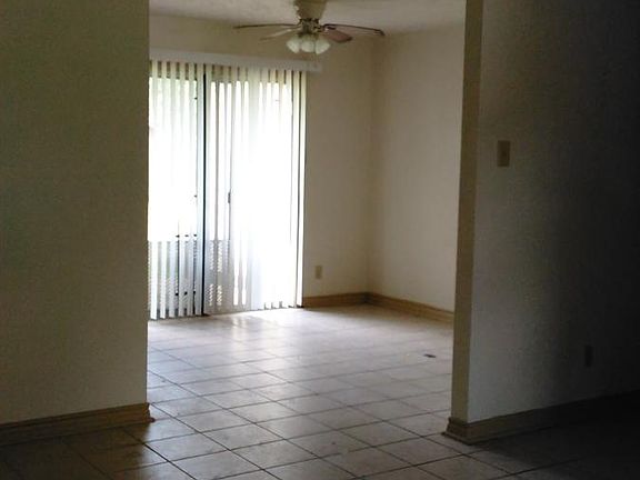 3rd image of 2237 Robinhood Dr