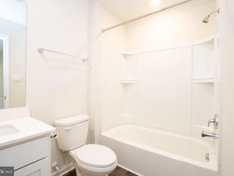 172 Mazzeo Dr — Photo 16