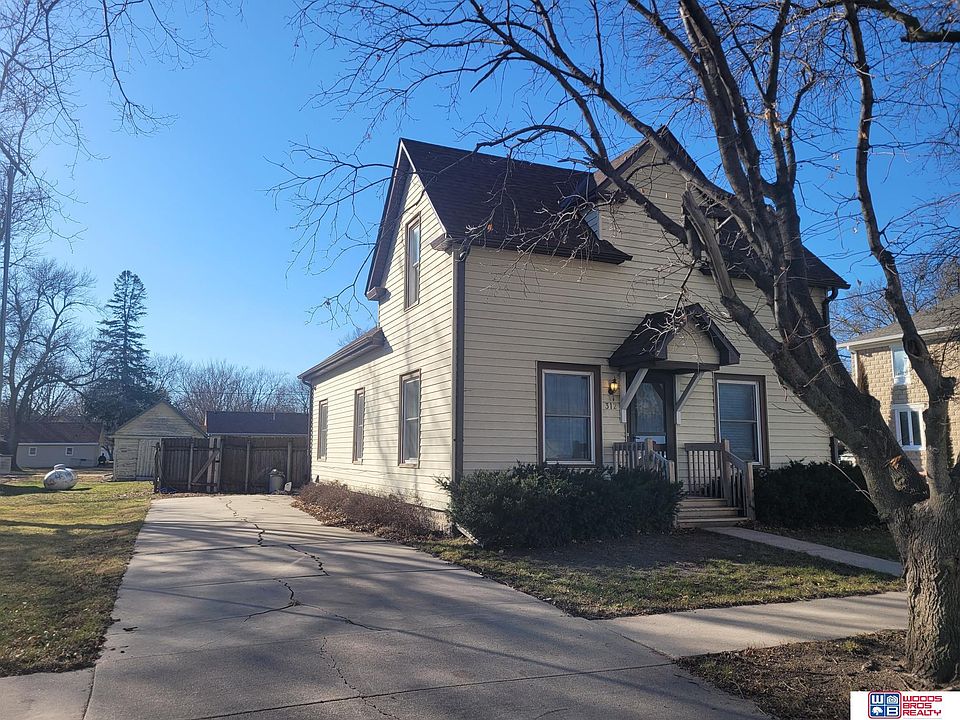 1st image of 312 S Lincoln St