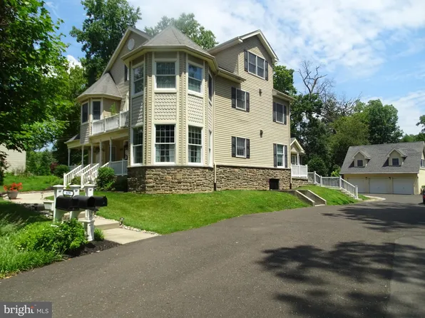 629 S Bellevue Ave #C, Langhorne, PA 19047
