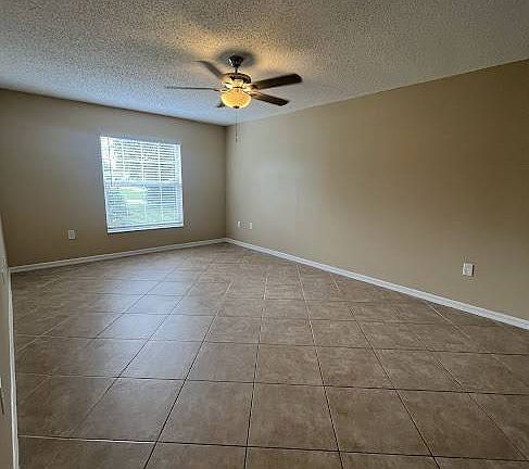 4th image of 179 Glencove Dr