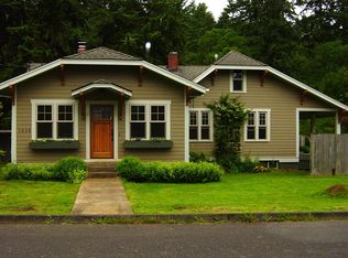 1028 Madison St, Silverton, OR 97381