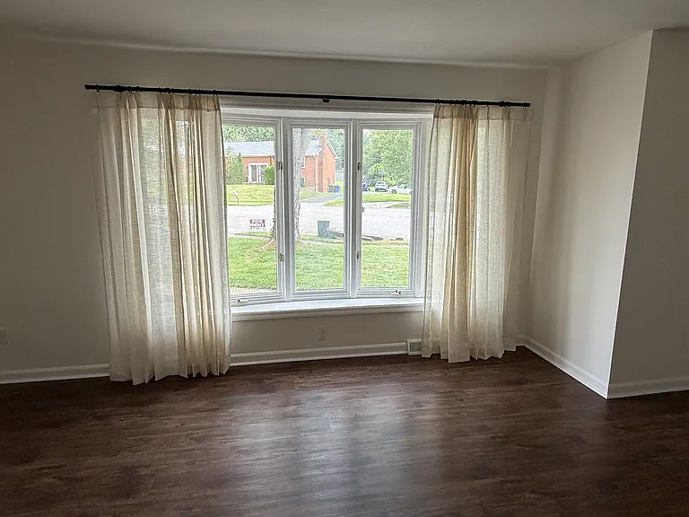 3337 Wood Valley Ct — Photo 14