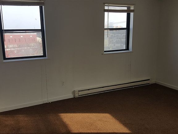 401-404 Living Room 1