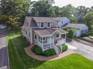 28 Lindbergh Trl, Rockaway, NJ