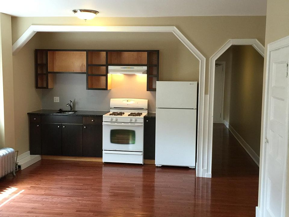 Kitchen & Living Room
