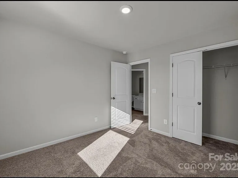 638 Sagecroft Ln #43 — Photo 14