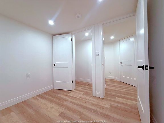 5th image of 1748 Hall Ave