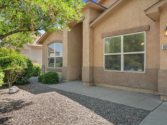 2nd image of 10011 Calle Chulita NW