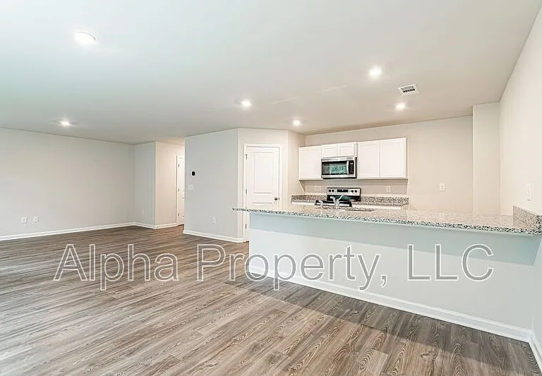 4107 Garrison Ln — Photo 8