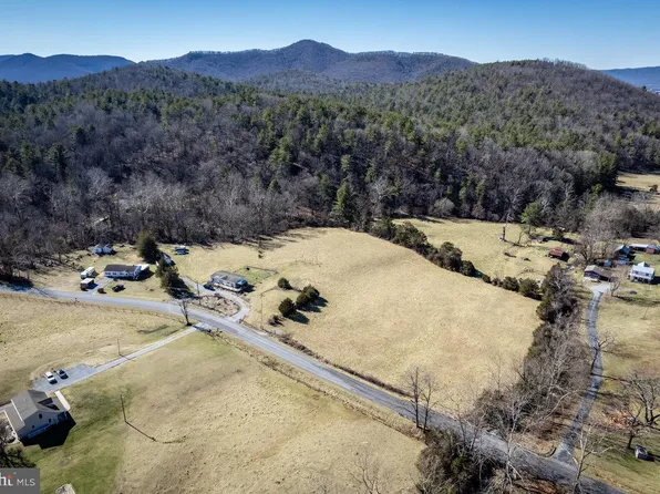 1783 Mill Ln, Elkton, VA 22827