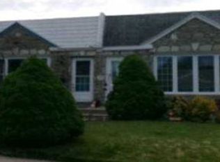 8519 Agusta St, Philadelphia, PA 19152