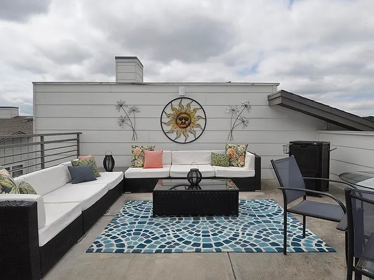 2606 Wilson St #1105 — Photo 9