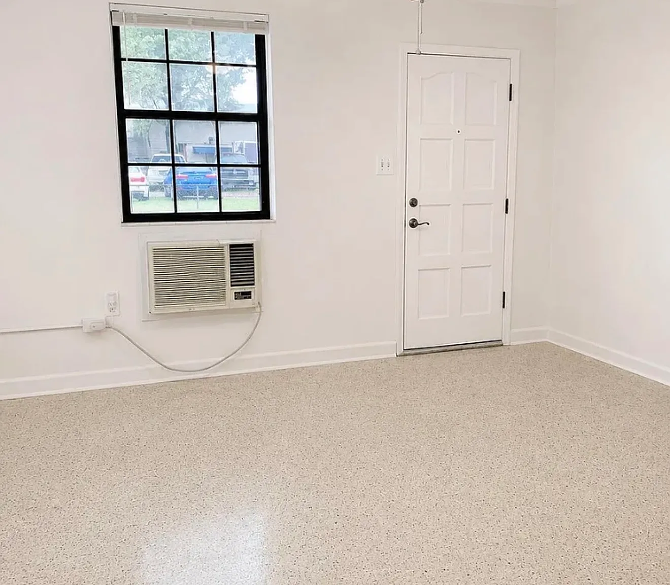 3603 Morton St — Photo 2