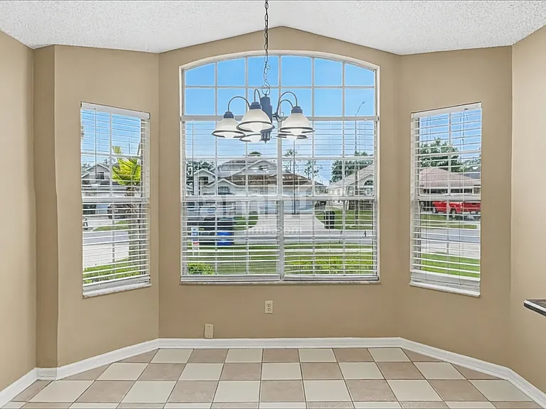1428 Abberton Dr — Photo 5