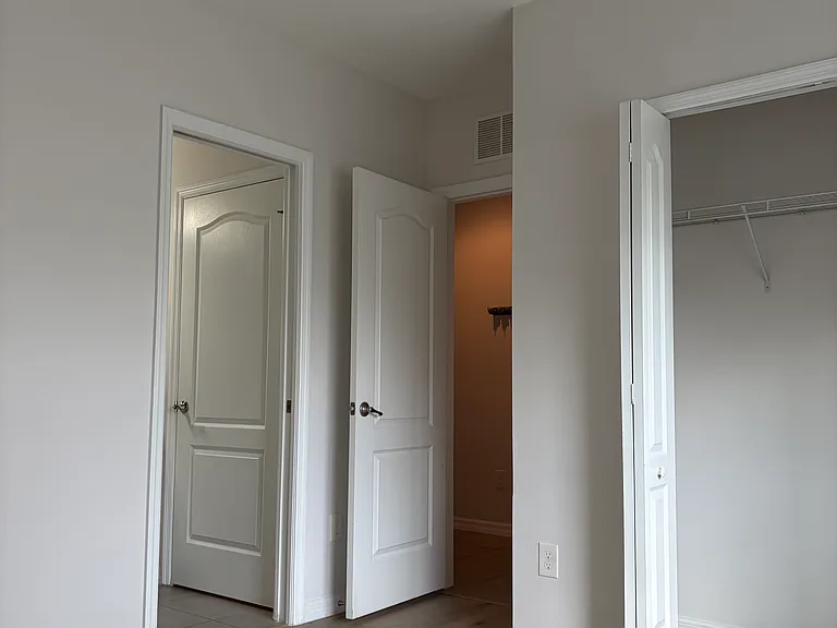 600 Northern Way #1005 — Photo 5