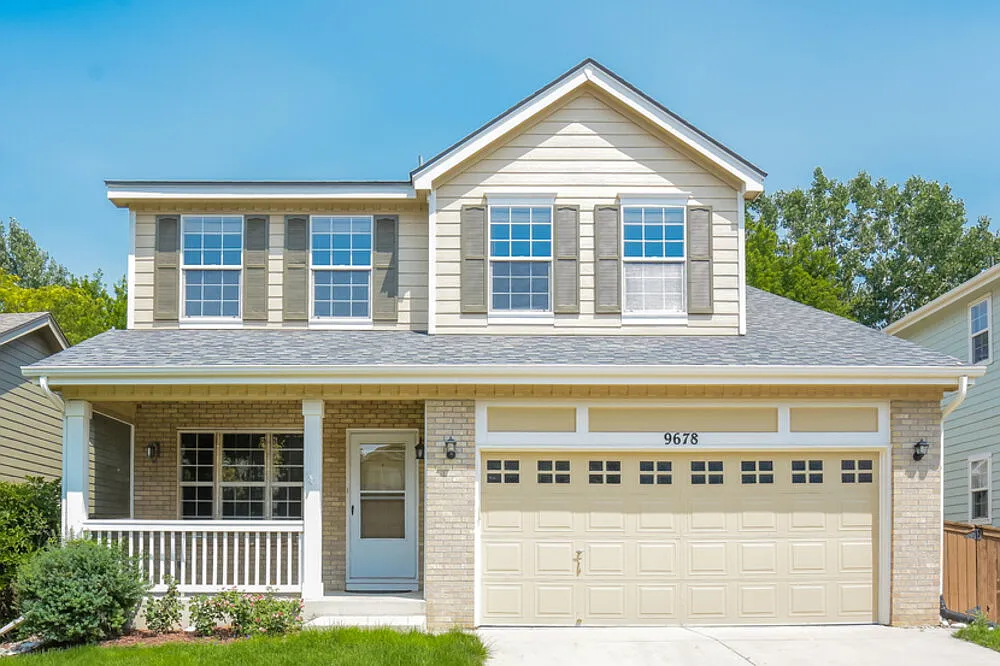 3 bed, 2.5 bath, 1926 sqft, $3,020 — Photo 1
