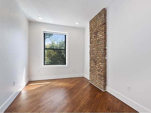 2nd image of 2424 Dean St #2WA