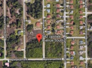 542 Upstate Ave S, Lehigh Acres, FL 33974
