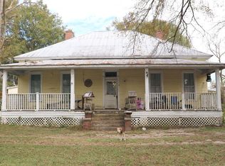 581 Uchee Creek Rd, Fort Mitchell, AL 36856