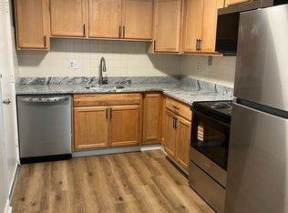 2120 Phillips Rd APT 18, New Bedford, MA 02745