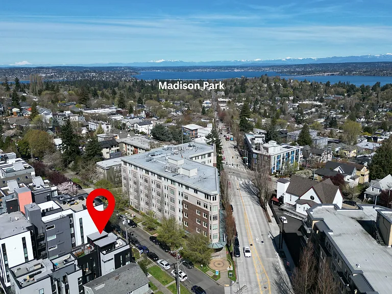 109 22nd Ave E #F-1 — Photo 24