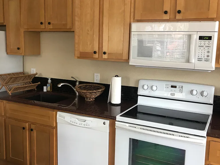 Another kitchen shot