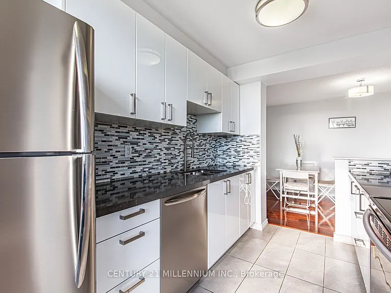 3077 Weston Rd #807 — Photo 4