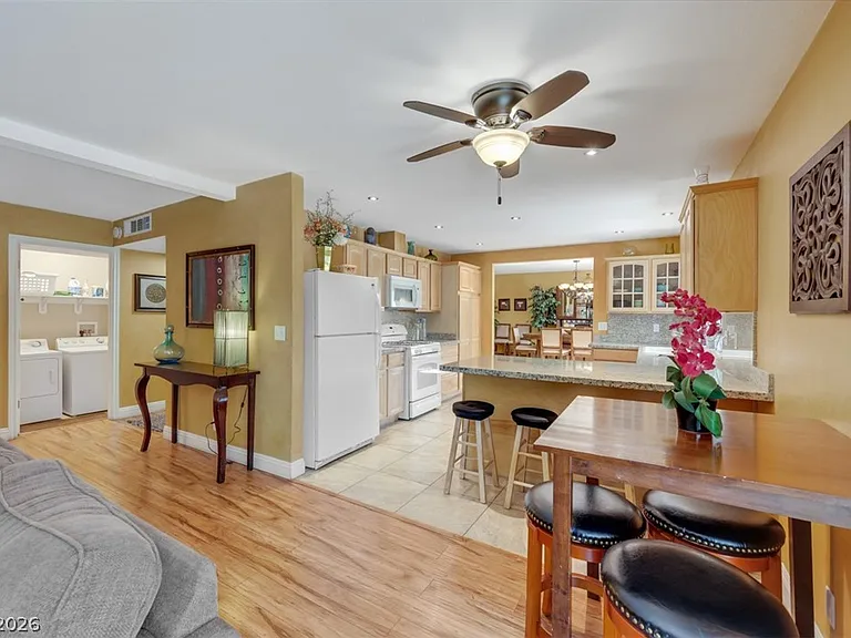 3225 Mountain Spring Rd — Photo 15