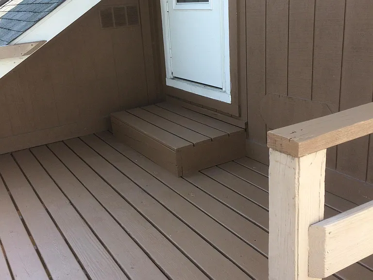 516 1/2 Joy Ave — Photo 2