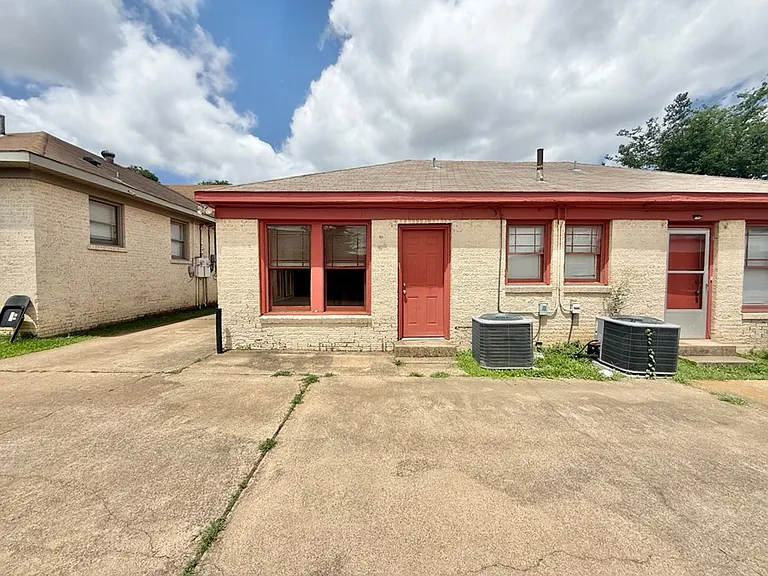 418 S Spring Ave — Photo 16